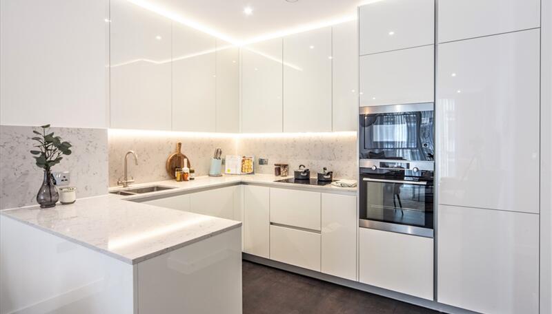 4 Thornes House, 6-8 Charles Clowes Walk, London